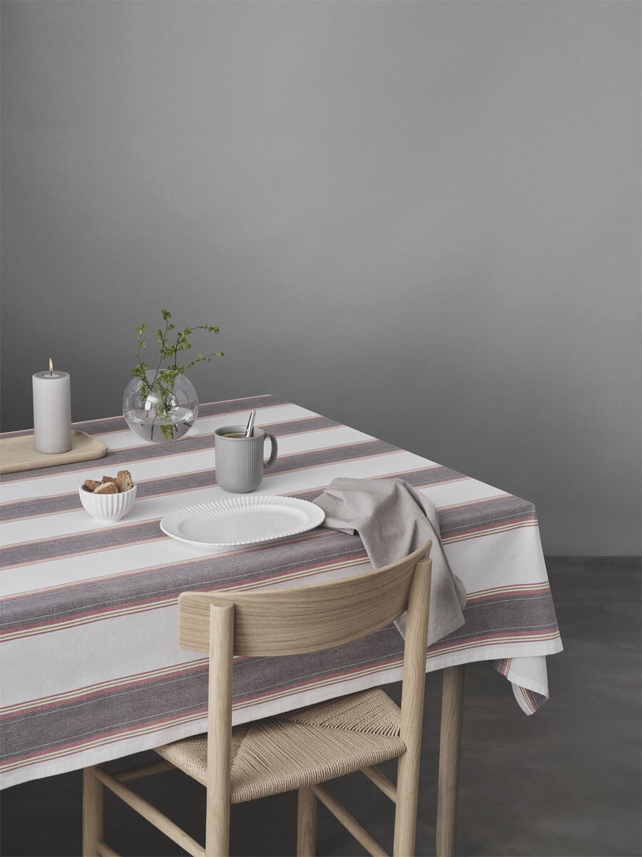 Dug Large Stripes 140x320 – dækket bord